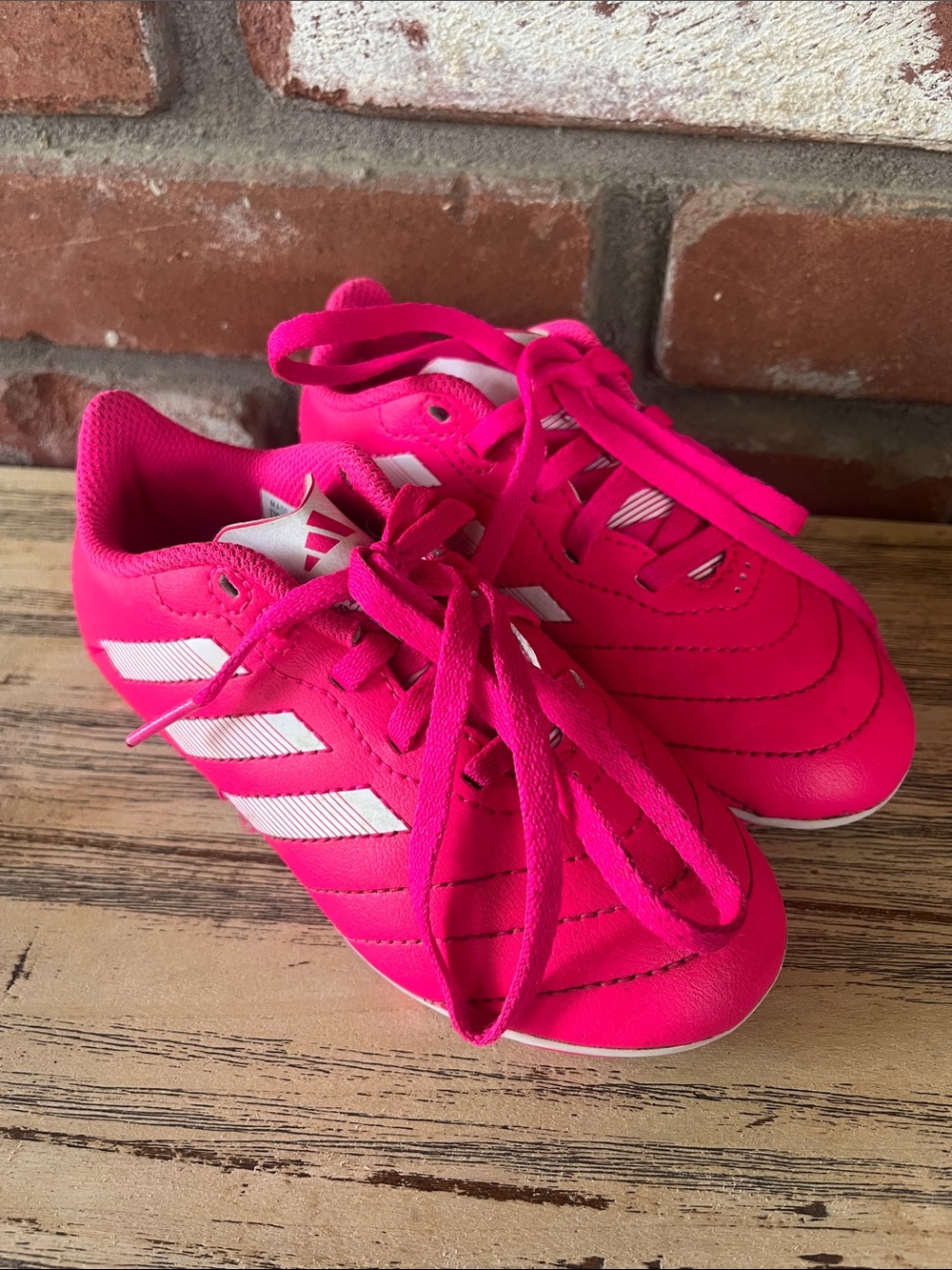 adidas Kids Hot Pink Soccer ⚽️ Cleats with White Stripes Size 11K